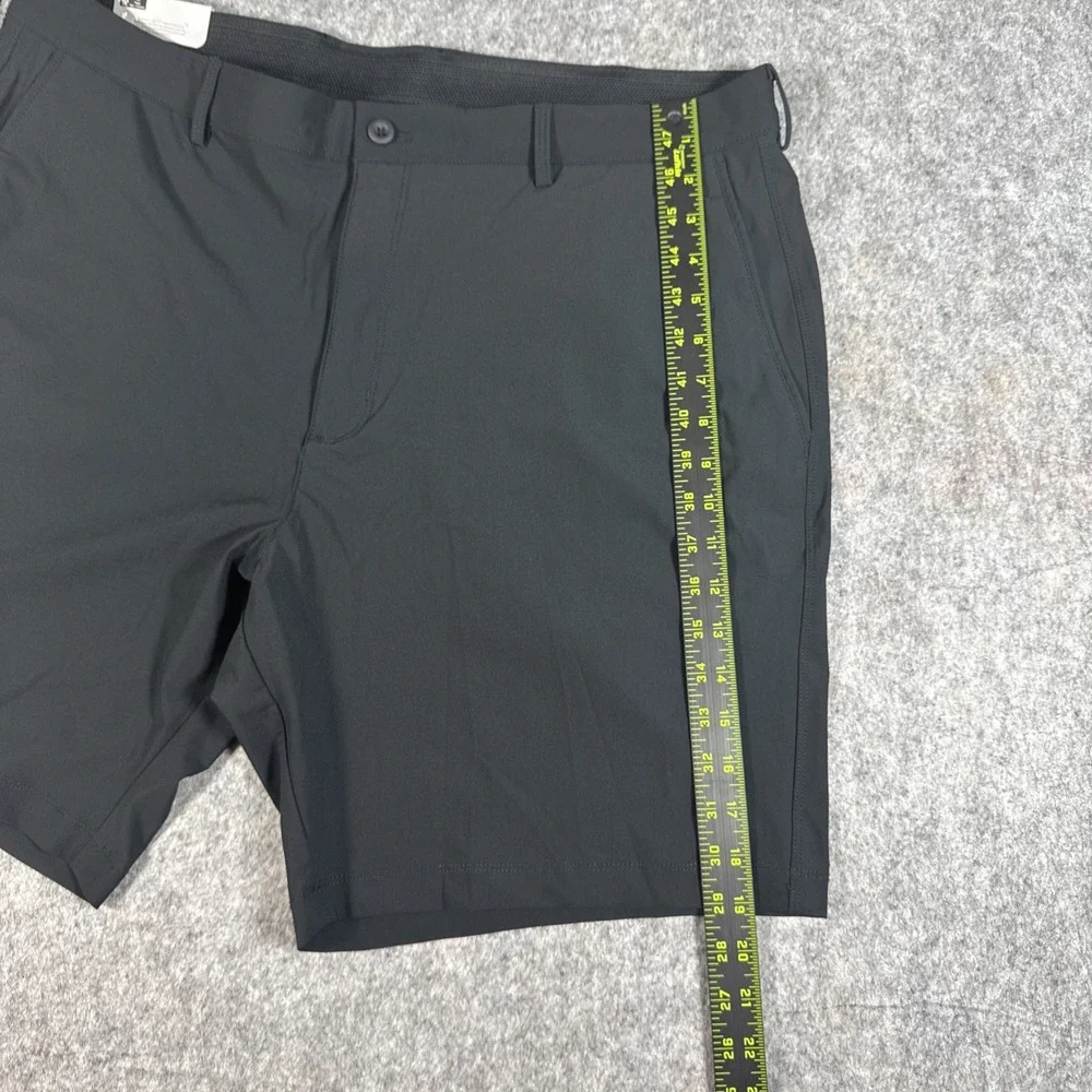 Greg Norman Stretch Flat Front Lightweight Short Black Size‎ 40